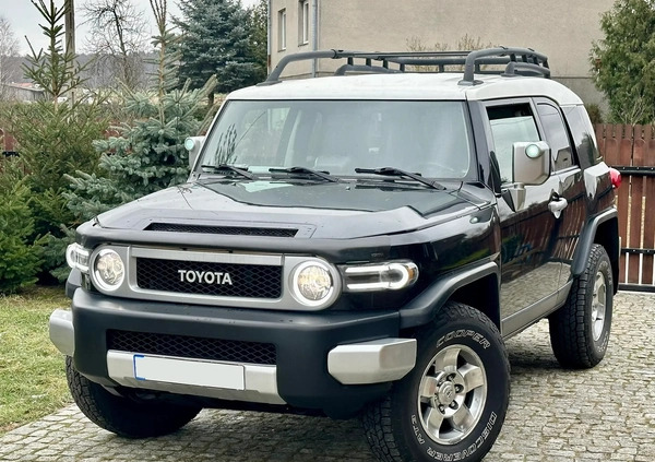 Toyota FJ cena 83000 przebieg: 223000, rok produkcji 2008 z Brok małe 781